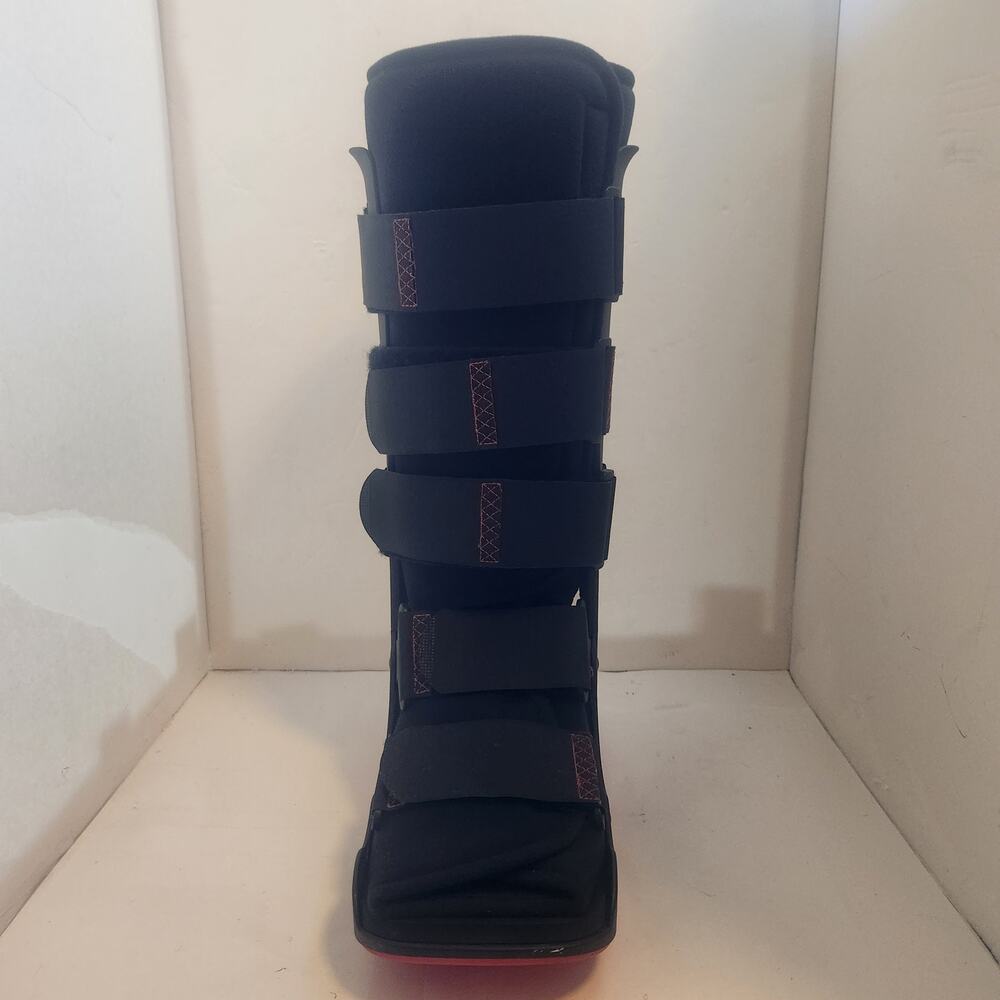 Xcel Trax adjustable walking boot size Medium